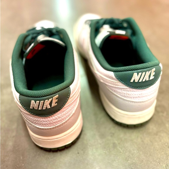 Nike Dunk’s Sneakers Size 15🔥 100% Authentic ✨ - Picture 3 of 5